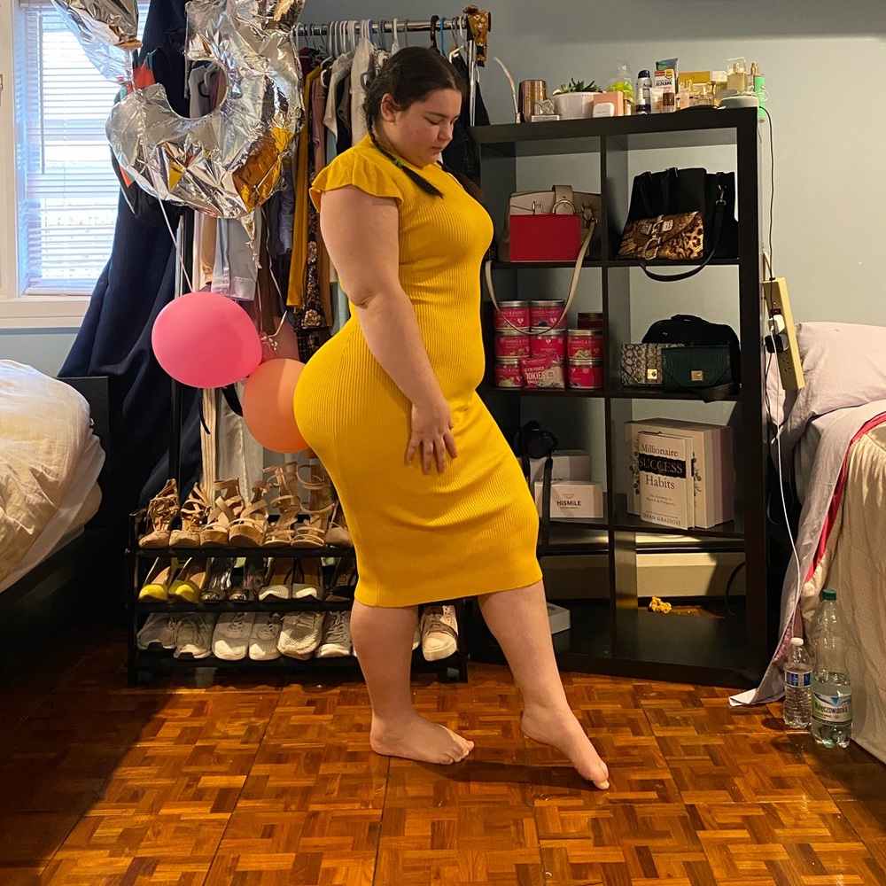 Dress - Picture 5 of 6